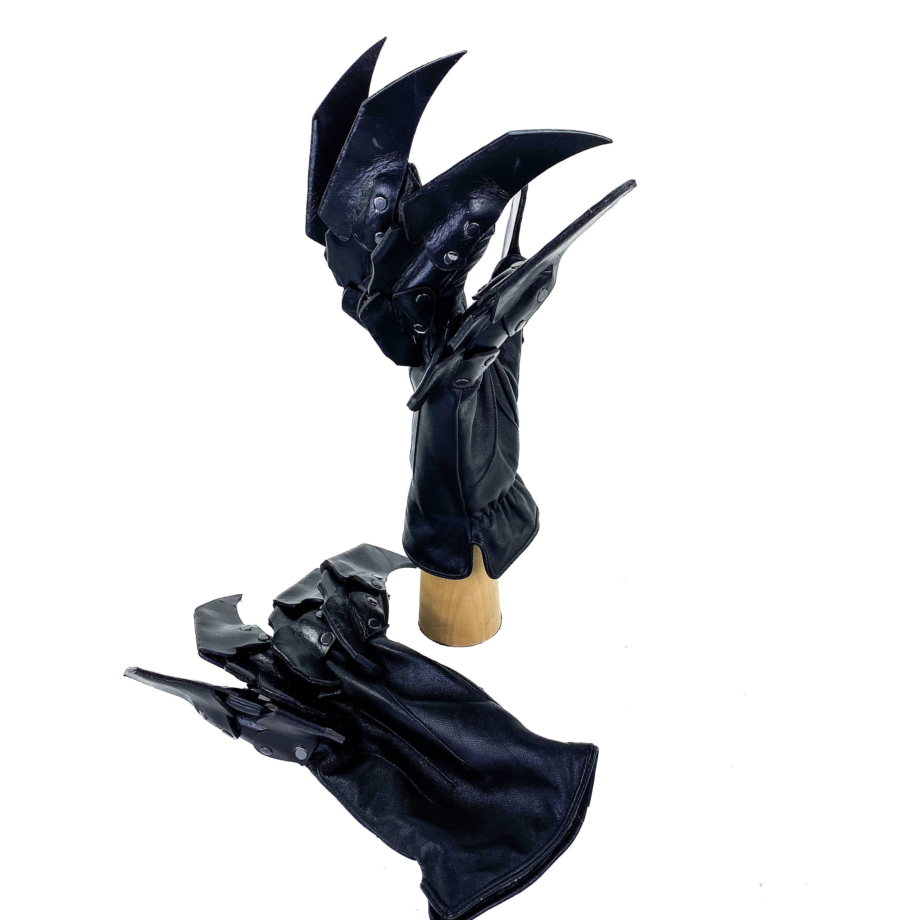 One Set of Two Handcrafted Genuine Leather Gloves with Claws in Black by Rockwell Masks