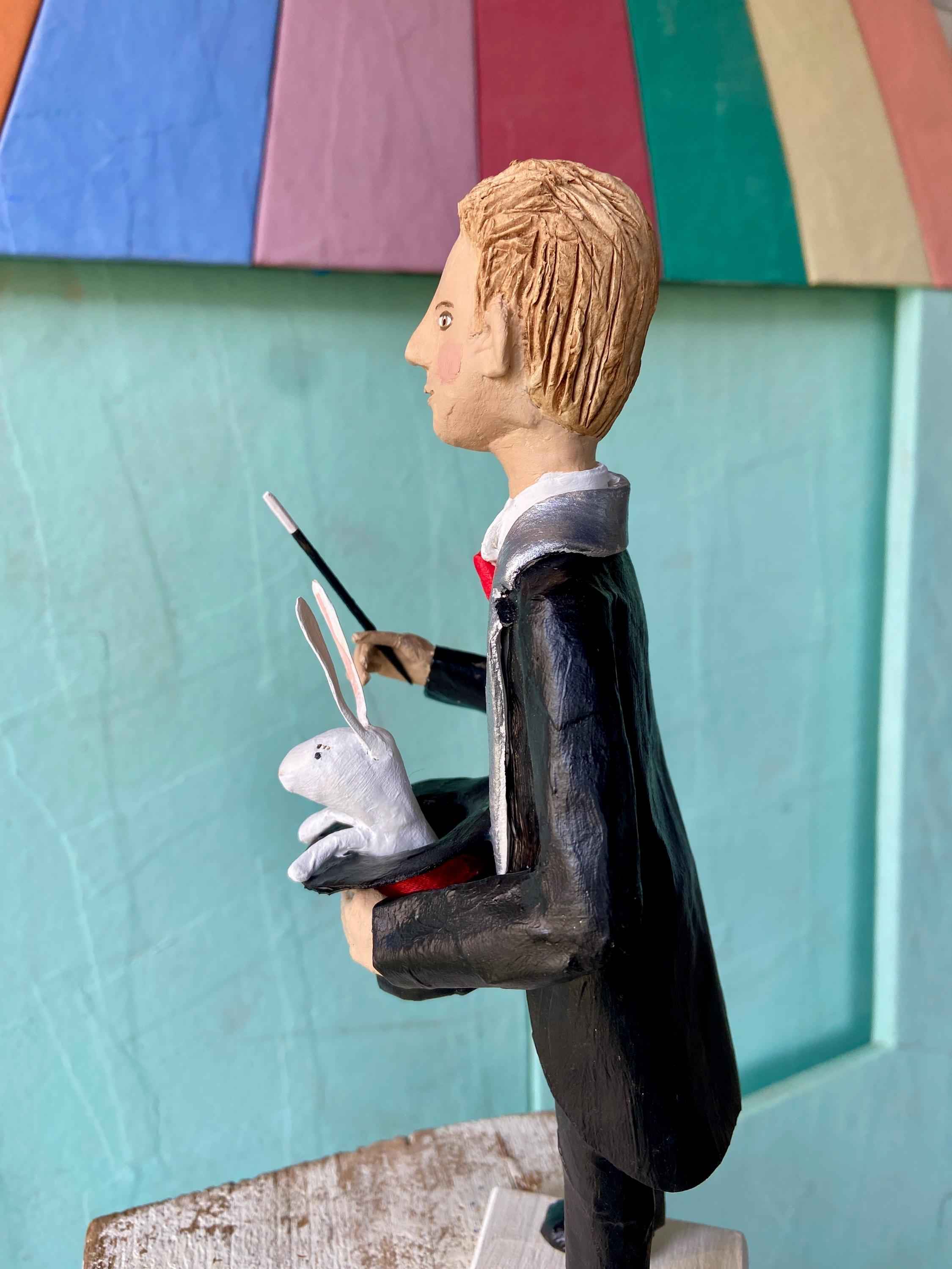 Magician with rabbit, illusionist figure, circus magician, circus sculpture collection, gift for him, circus magician miniature, magic gift, circus