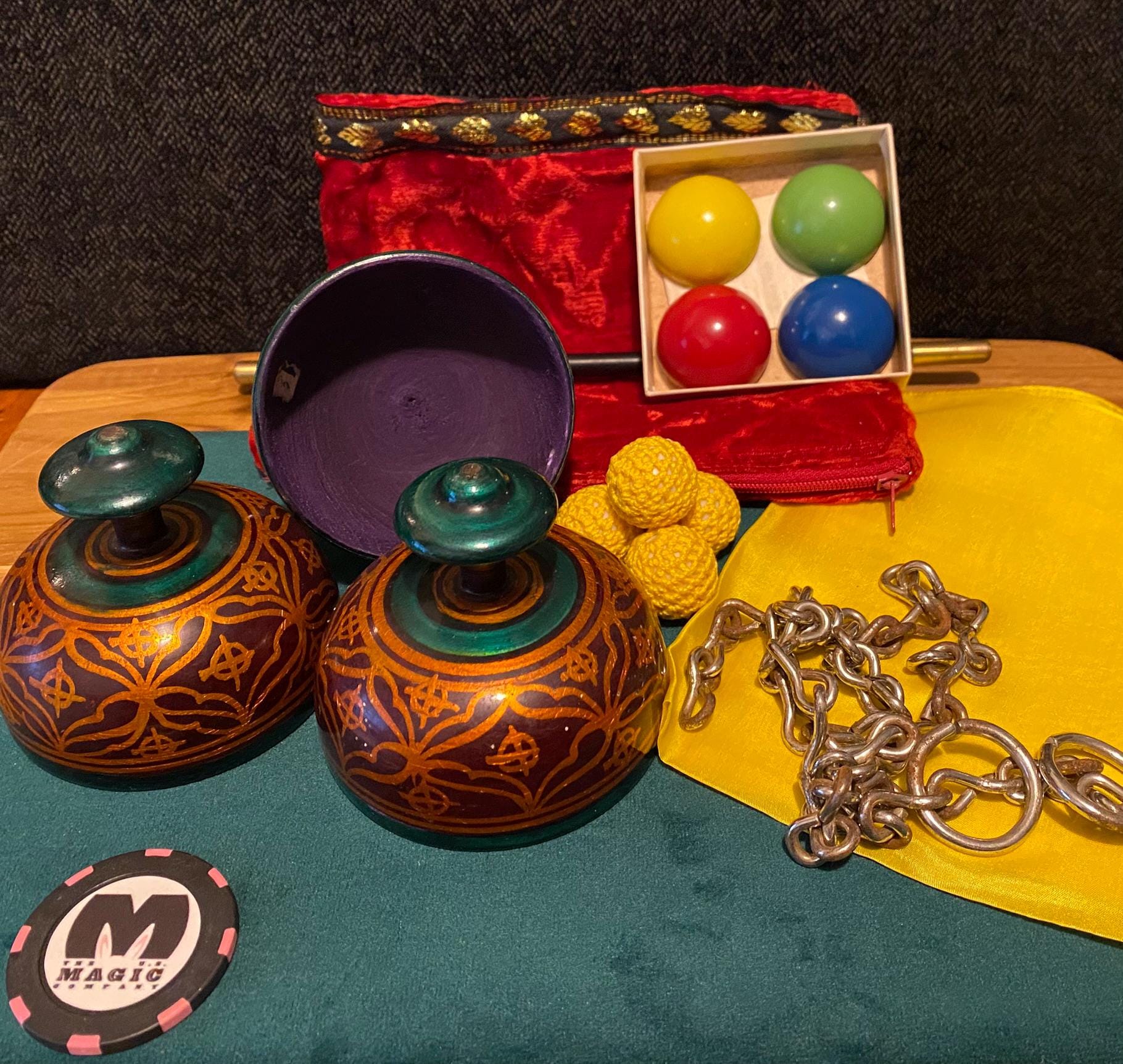 https://i.etsystatic.com/10529076/r/il/3ee1dc/8000684590/il_fullxfull.8000684590_8s2b.jpg