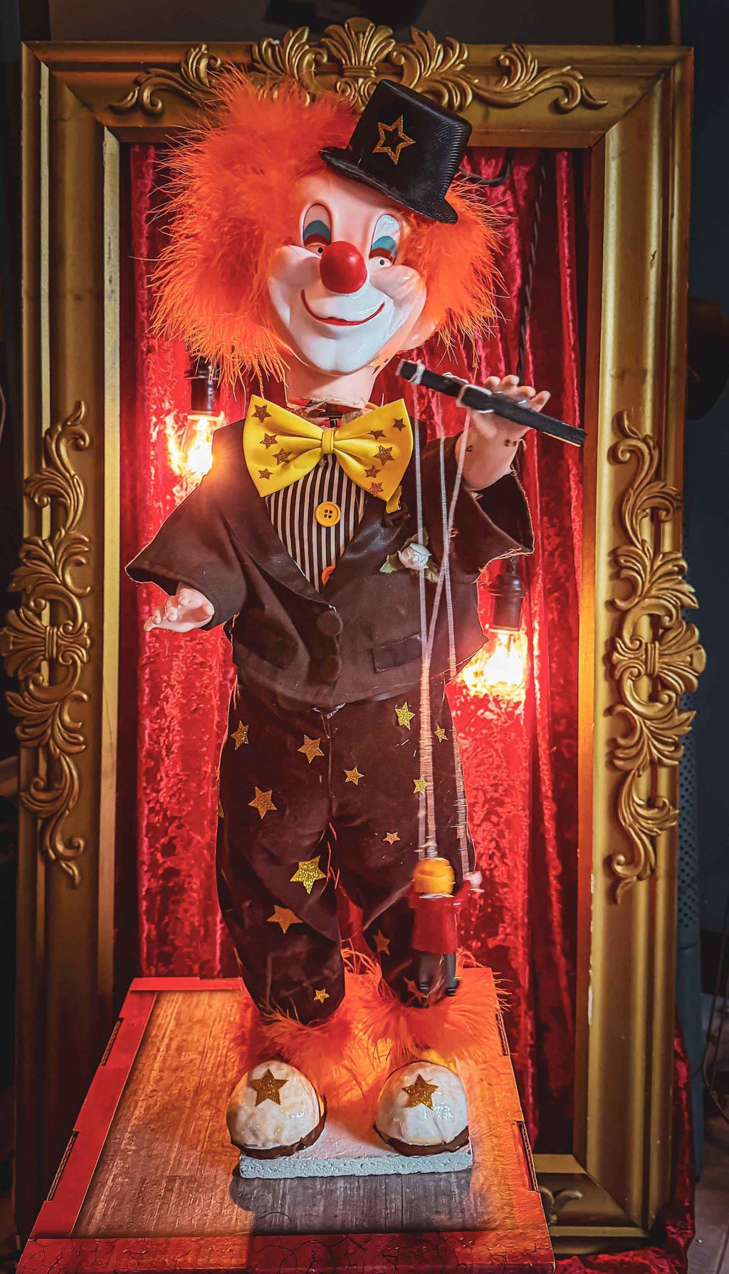 Jasper Jingles 28” custom made animatronic clown