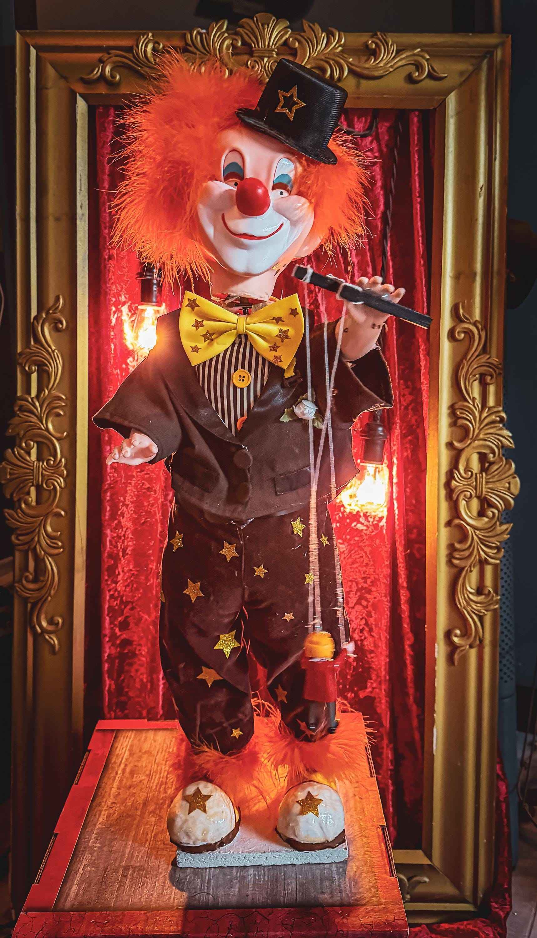 Jasper Jingles 28” custom made animatronic clown